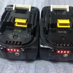 マキタ14v純正バッテリーBL1460B中古品　　残量表示有り、２個の画像