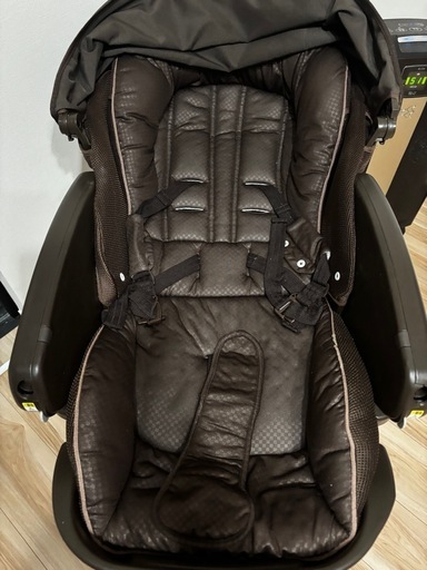 アップリカ　ユラリズム電動ハイローチェア　バウンサー