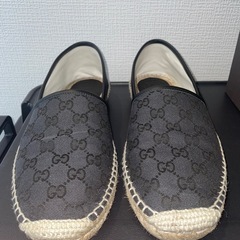 GUCCIのスリッポンの画像