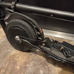 折りたたみキックボードの画像