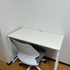 デスクチェアセット（ニトリ）の画像