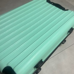 キャリーケースの画像
