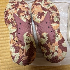 スポーツシューズとスニーカーの画像
