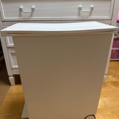 KEYUCA両開きダストボックス Lホワイト（27L）の画像