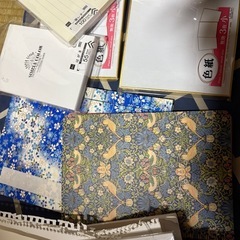 いらない紙、色紙、メモ用紙、ノートの画像