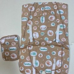 yamatoyaのすくすくチェアのチェアクッション、ガードカバー、説明書付きの画像