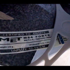 MET メット M84 forte スポーツヘルメットの画像
