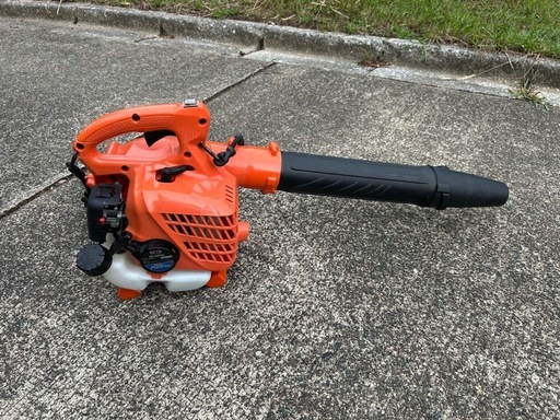 エンジン式ブロワー