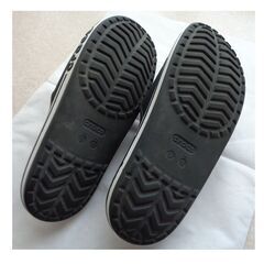 クロックス crocs バヤバンド スライド【ブラック：27cm】の画像