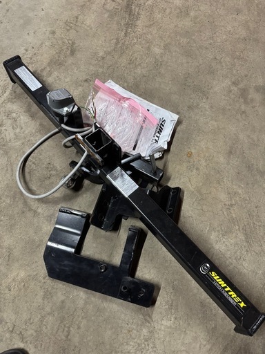 サントレックス　ヒッチメンバー　セレナ　c27