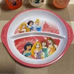 子供の食器の画像