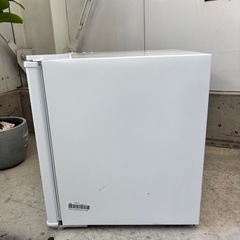 1ドアノンフロン冷凍庫 comfee コンフィー RCD40WH1JP 32L 右開き 2025年製 ホワイトの画像
