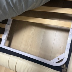 クイーンベッド　の画像