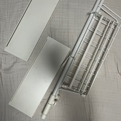 ニトリ　キッチン突っ張り収納ラックの画像