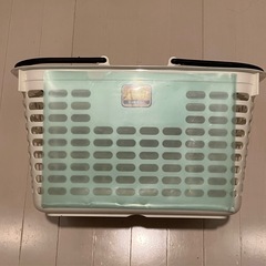 大型のカゴの画像