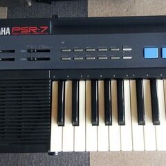 YAMAHA   PSR-7  電子キーボードの画像