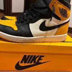 Nike Air Jordan 1 ブラック/イエローの画像