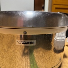 象印の業務用電子ジャーの画像