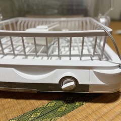コイズミの食器乾燥器の画像