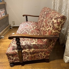 2人がけアンティークソファの画像