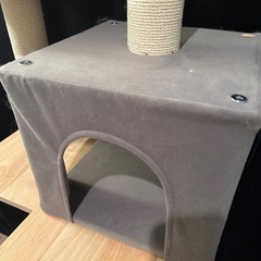キャットタワー グレーの画像
