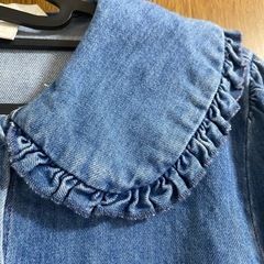 【H&M】デニムブルー フリル付き長袖シャツの画像