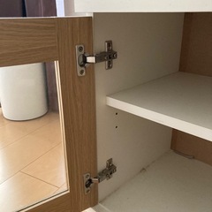 ［10/6引取り可能な方限定］テレビ、テレビ台セット
の画像