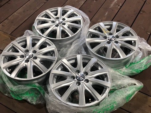 新品・未使用　プリウス等　pcd 100  15インチ