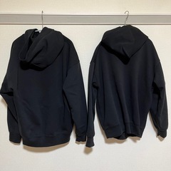 新古品 UNIQLOc スウェットオーバーサイズプルパーカー2点の画像