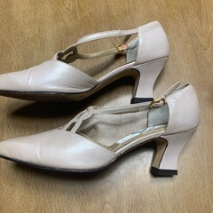 ROS HOMMERSONのパンプスの画像
