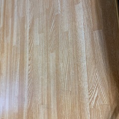 折りたたみテーブルの画像