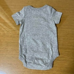 baby GAP 恐竜プリントロンパース 0-3ヶ月（50㎝）の画像
