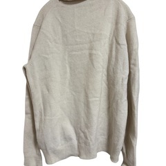 【ユニクロ】 アイボリー タートルネックセーター XLの画像