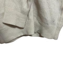 【ユニクロ】 アイボリー タートルネックセーター XLの画像