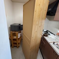 茶色木製食器棚　昭和レトロの画像