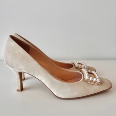 DIANA　ダイアナ　パンプス　24cm　ベージュ　パール　スエードの画像