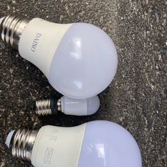 led 電球　3つセットの画像
