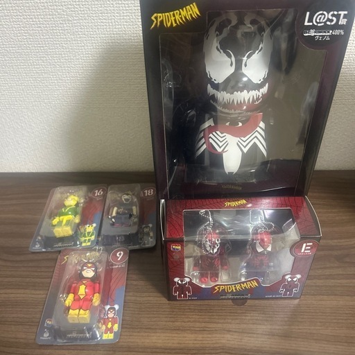 ベアブリック　ラストワン賞　ヴェノム400%