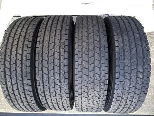 ‼️値下げ‼️195/80R15  107 IG91 ４本セット　組み替え、組み込み御相談下さい