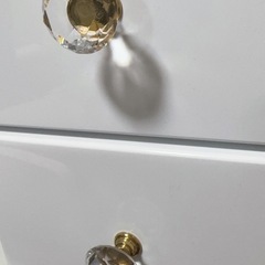 白いドレッサーの画像
