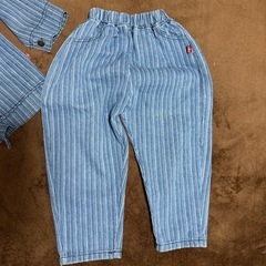 新品未使用　子どもセットアップ　デニムの画像