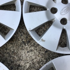 初代ステラ　スチールホイール用　ホイールキャップ4枚　中古の画像