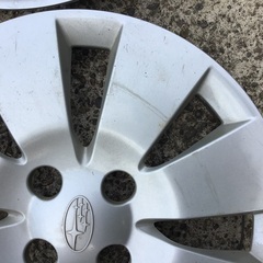 初代ステラ　スチールホイール用　ホイールキャップ4枚　中古の画像