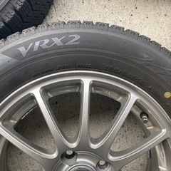 スタッドレスタイヤ185/65r15の画像