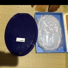 2枚 イケア 花柄ガラス トレー 各それぞれ未使用の画像