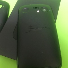 ■BALMUDA Phone ■専用ケース、専用ワイヤレス充電台セットの画像
