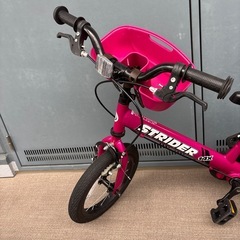 【美品】ストライダー14x フューシャピンクの画像