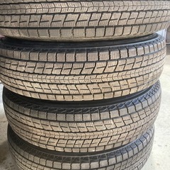 JB23W スズキ ジムニー
ダンロップ ウィンターマックス 175/80R16 スタッドレスタイヤ 鉄板ホイール付き 4本セットの画像