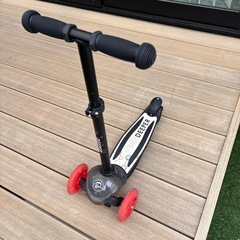 キックボード　キッズ　乗り物の画像