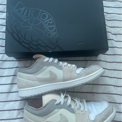 Air Jordan 1 Low ホワイト/グレー 28cmの画像